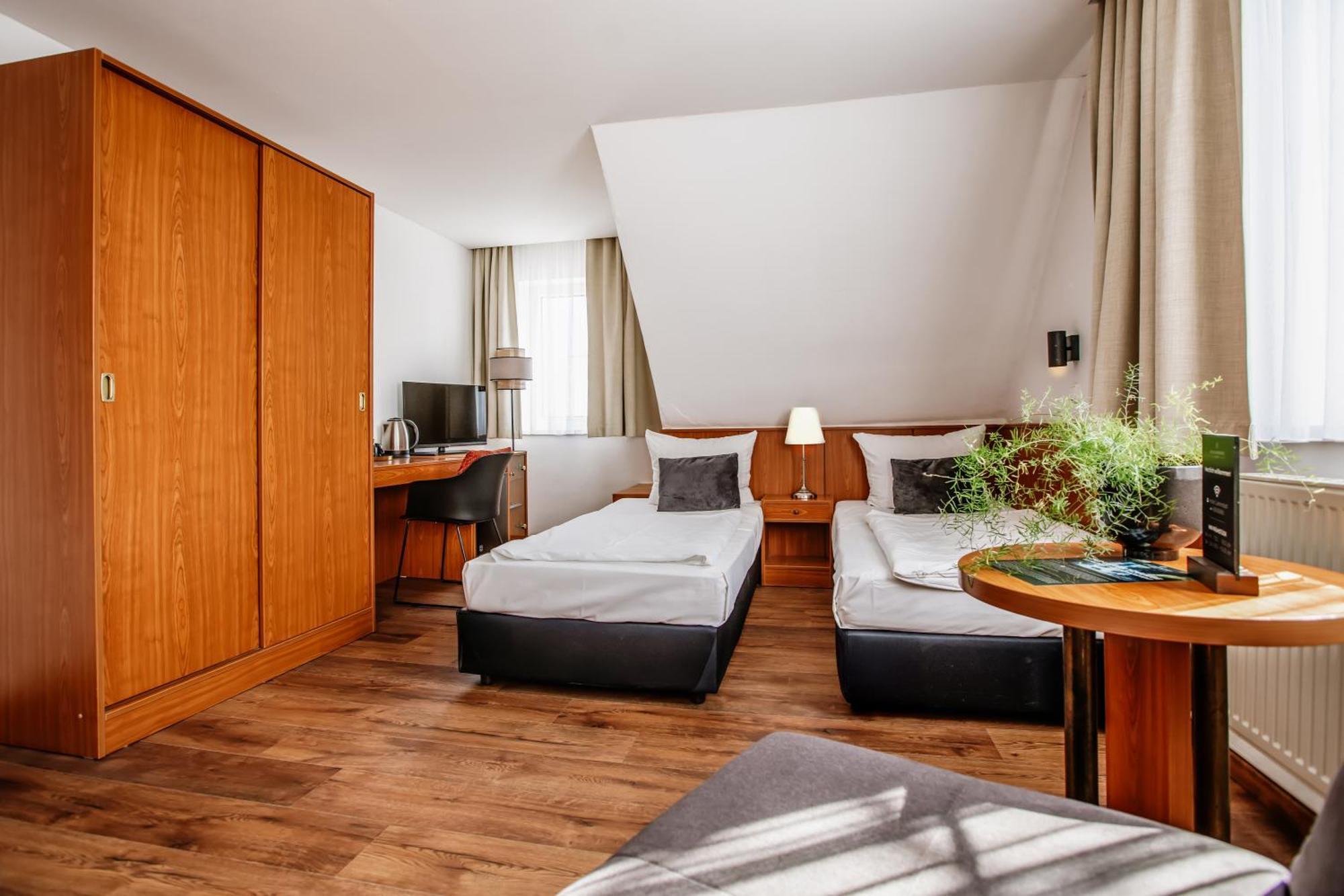 Hotel Und Restaurant Gartenstadt Erfurt Exterior photo
